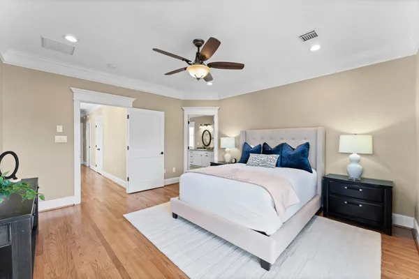 $899,000 | 501 Cordell Street, Houston, TX 77009