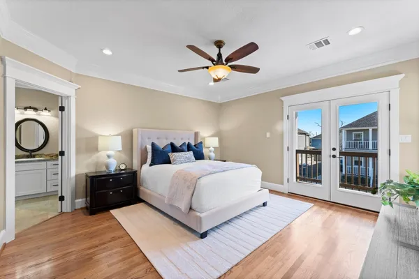 $899,000 | 501 Cordell Street, Houston, TX 77009