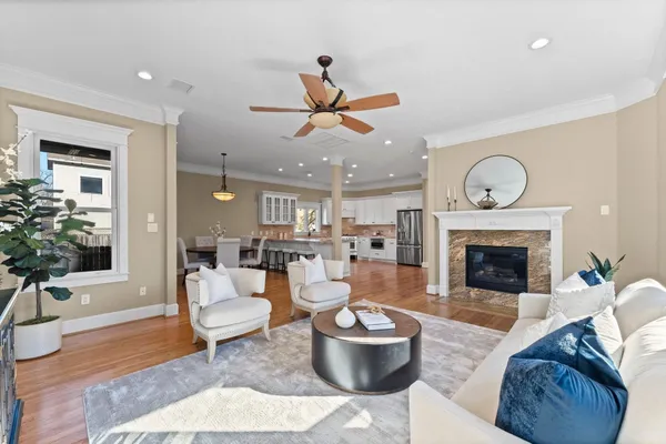 $899,000 | 501 Cordell Street, Houston, TX 77009