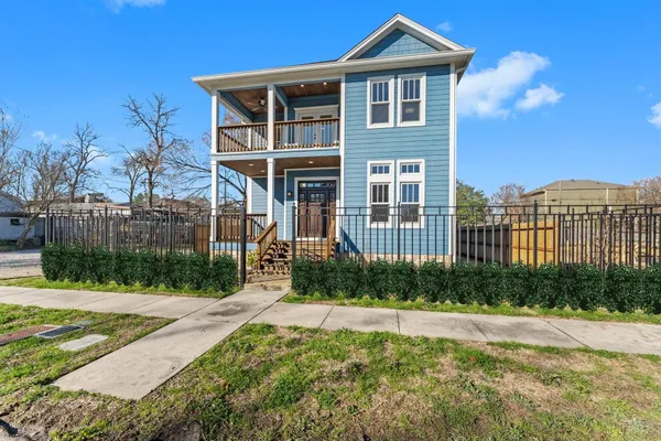 $899,000 | 501 Cordell Street, Houston, TX 77009