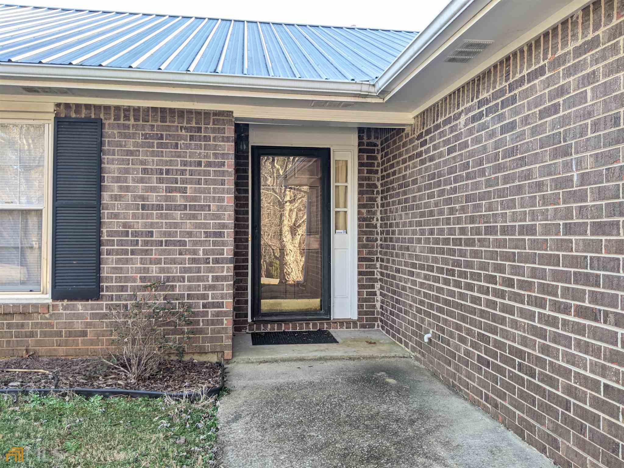 137 Hilo Road Fayetteville, GA 30215 - Photo 3 of 16