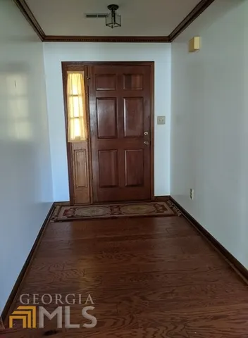 a view of an entryway of a house