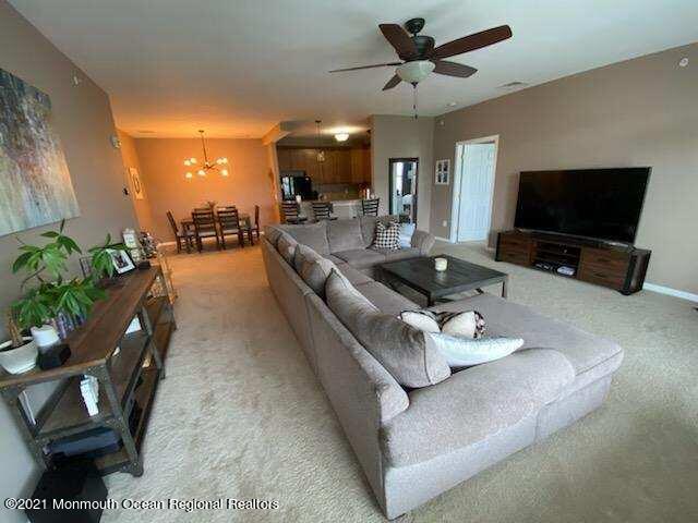 433 Sloan Court Matawan, NJ 07747 - Photo 3 of 9 Family Room