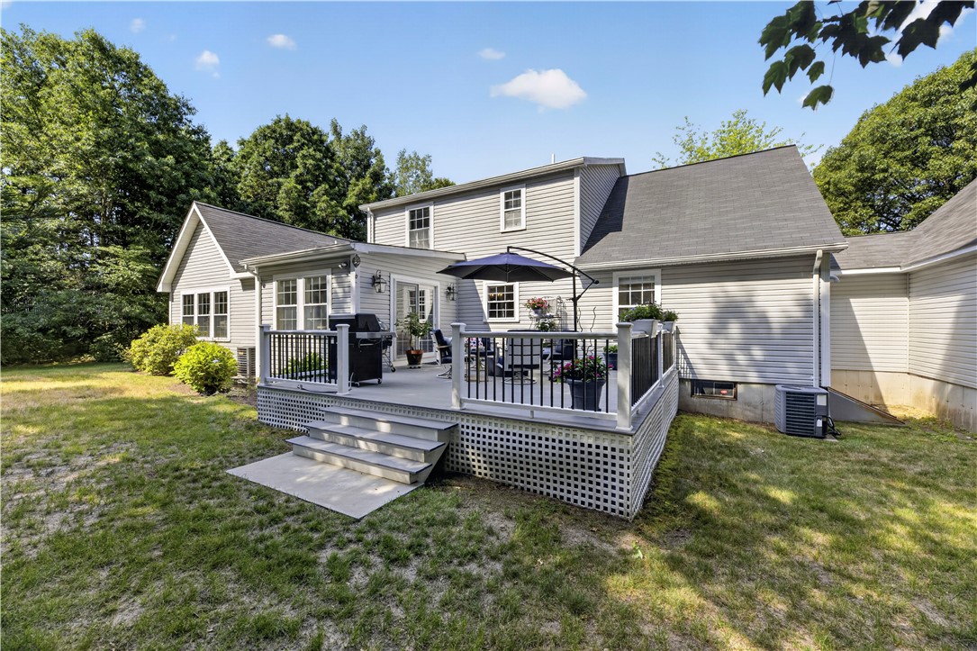 25 Dunns Corner Road Westerly, RI 02891 - Photo 33 of 39