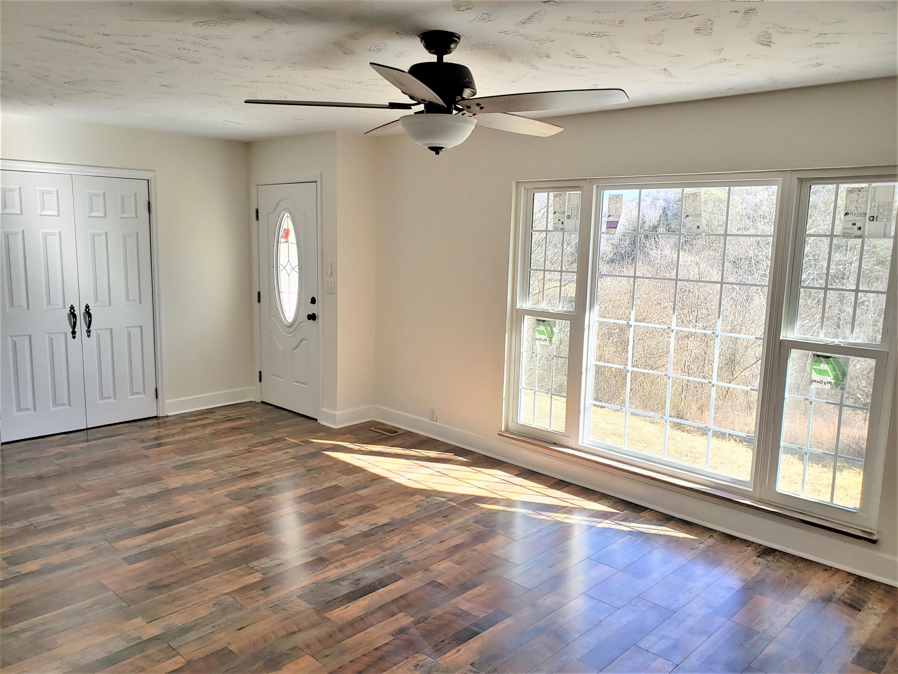 228 Buttry Drive Sneedville, TN 37869 - Photo 12 of 26 12