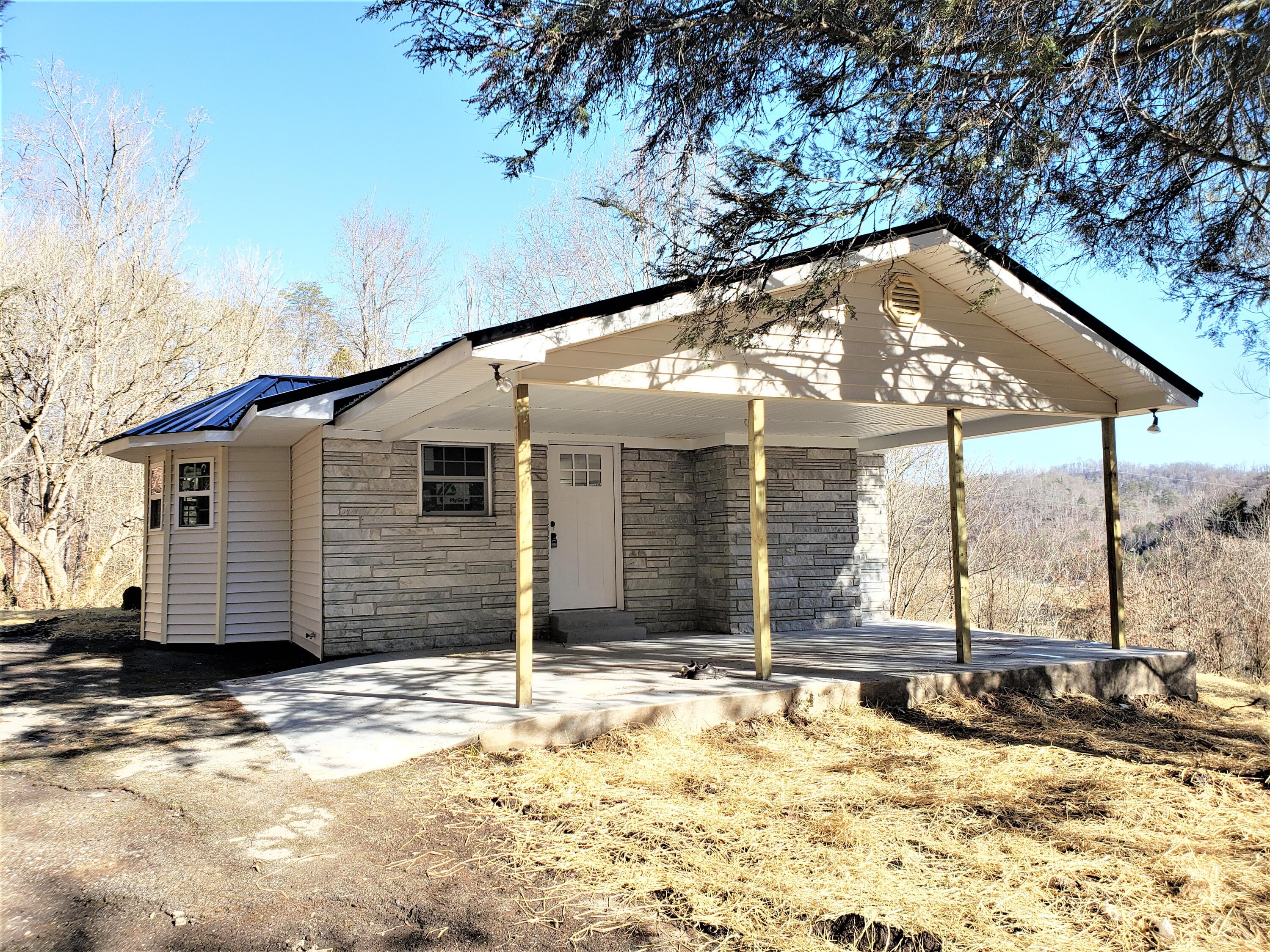 228 Buttry Drive Sneedville, TN 37869 - Photo 5 of 26 19