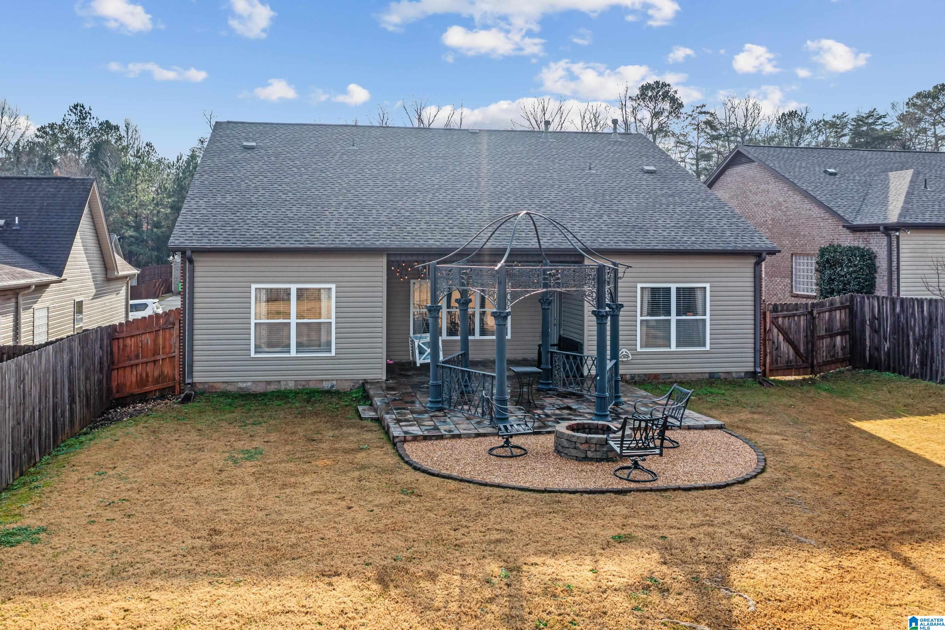 911 Valley Circle Leeds, AL 35094 - Photo 27 of 35