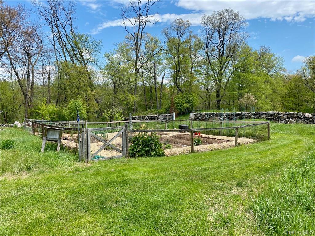 333 Hook Road Katonah, NY 10536 - Photo 22 of 23
