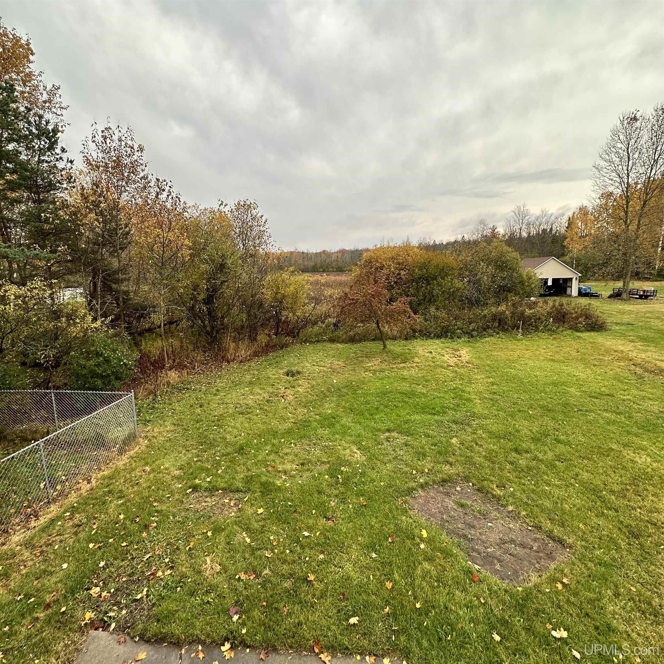 7331 County 426 M.5 Road Gladstone, MI 49837 - Photo 4 of 12 Gallery Image 4