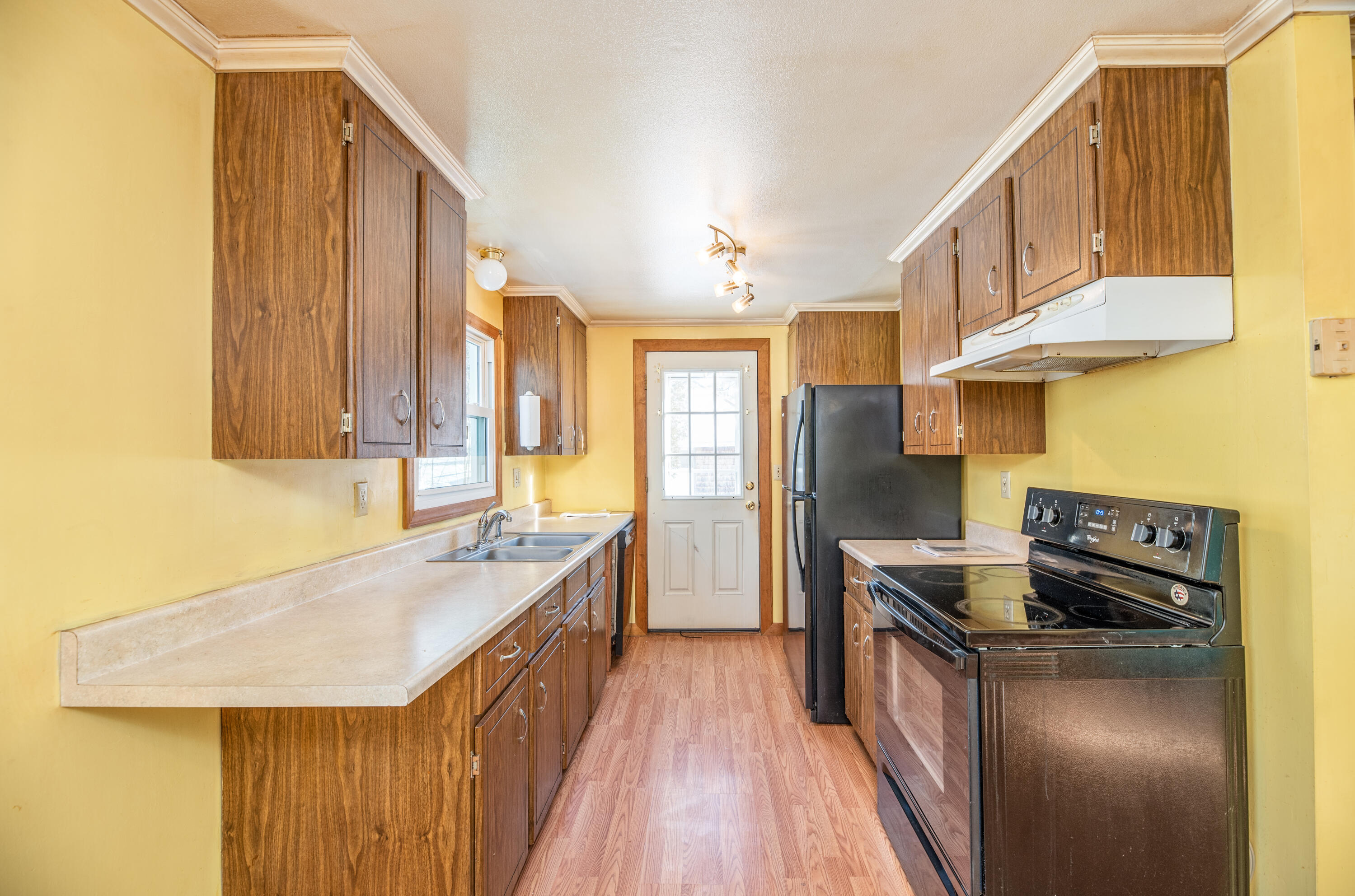 1221 Waterville Road Waldo, ME 04915 - Photo 7 of 22 Interior8