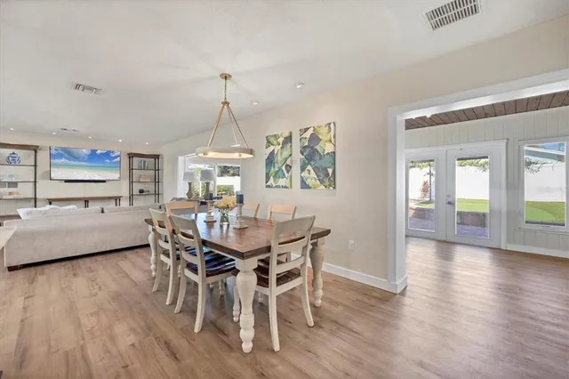 $690,000 | 2149 Wason Road, Sarasota, FL 34231