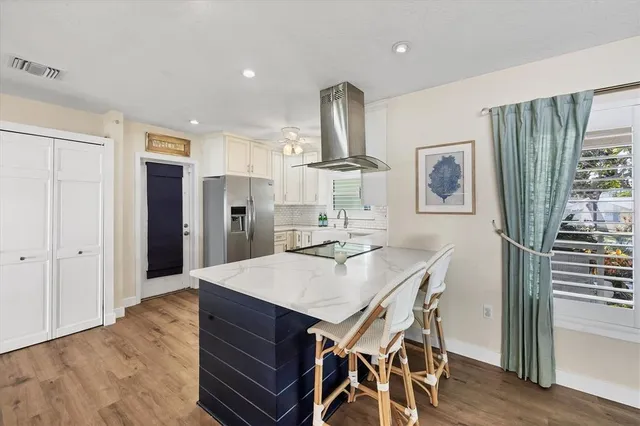 $690,000 | 2149 Wason Road, Sarasota, FL 34231