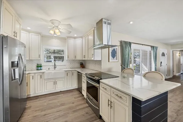 $690,000 | 2149 Wason Road, Sarasota, FL 34231