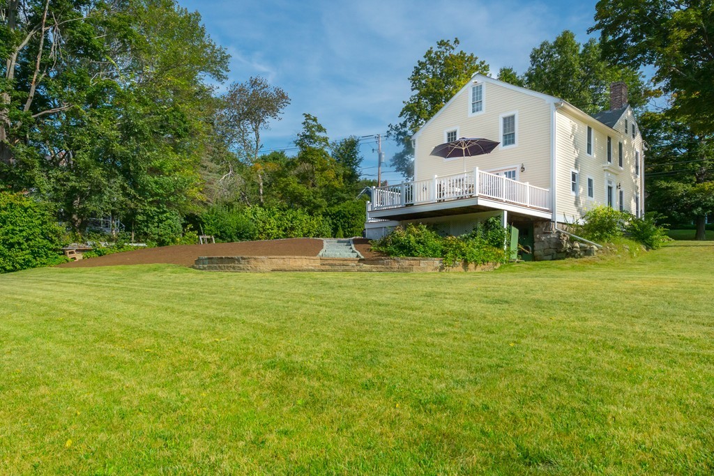 58 South Hampton Road Amesbury, MA 01913 - Photo 5 of 28
