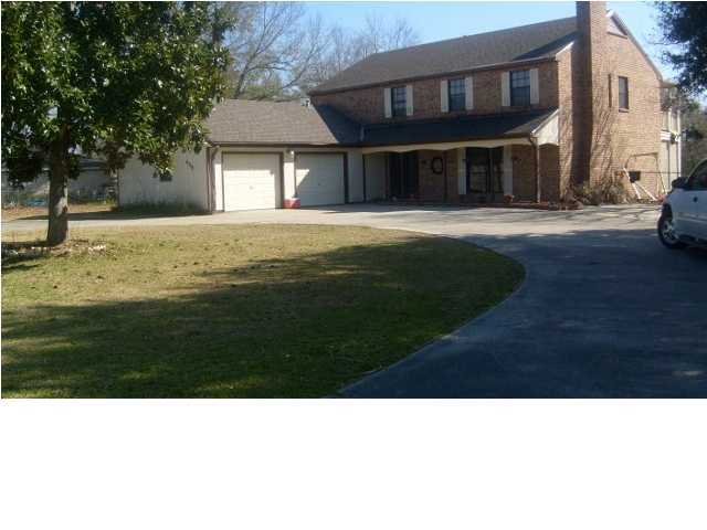 405 Ole Colony Road Lafayette, LA 70506 - Photo 1 of 11 Primary Photo