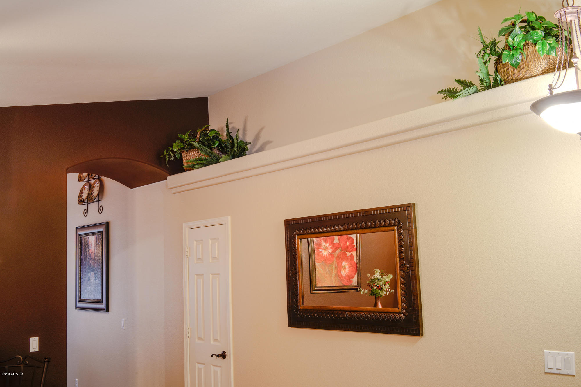 12814 West Redfield Road El Mirage, AZ 85335 - Photo 5 of 25 12814 redfield liv4