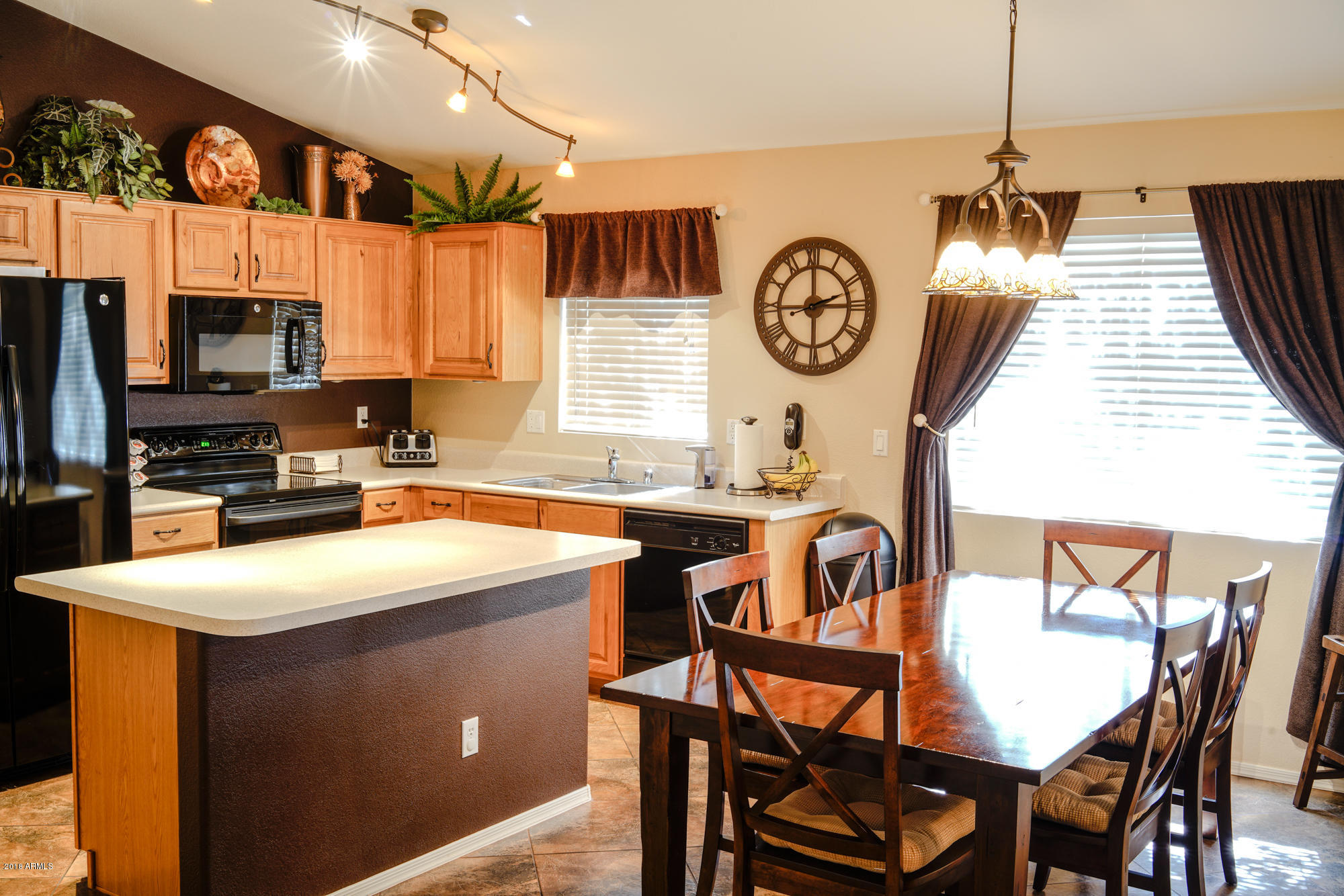 12814 West Redfield Road El Mirage, AZ 85335 - Photo 7 of 25 12814 redfield kit2
