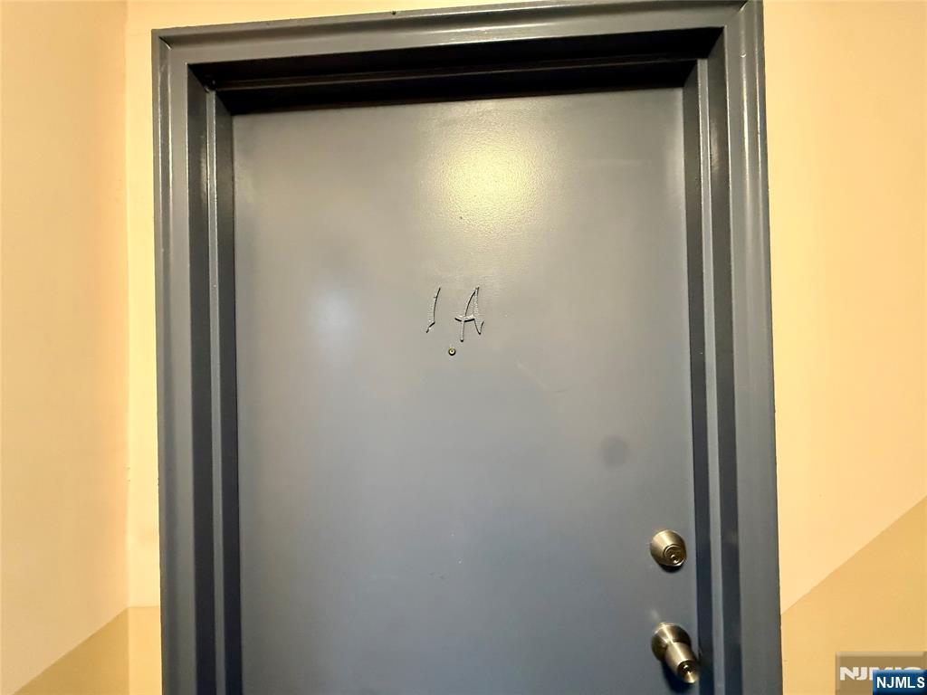 293 Bogert Road, Unit 1A River Edge, NJ 07661 - Photo 5 of 14 a view of a small space