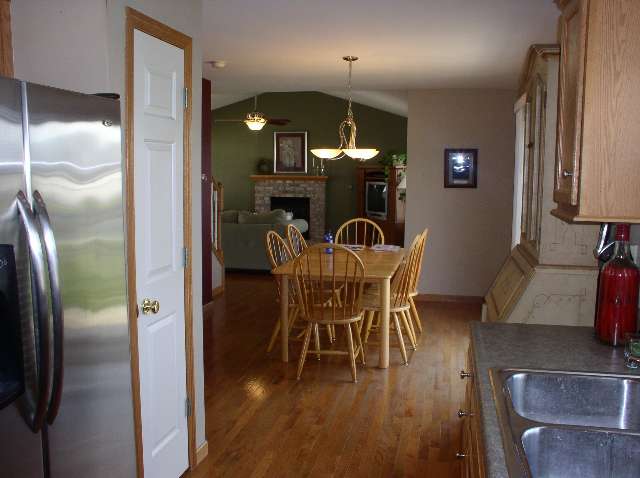 400 Bittersweet Avenue Metamora, IL 61548 - Photo 2 of 9