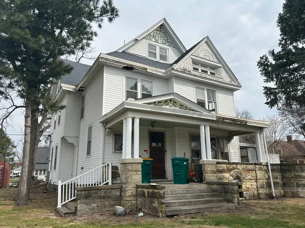 $114,500 | 505 South Main Street, Tuscola, IL 61953