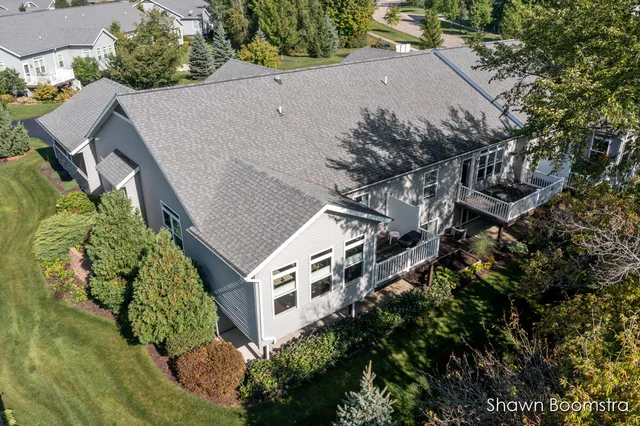 $409,900 | 8105 Amber Crest Drive Southwest, Byron Center, MI 49315