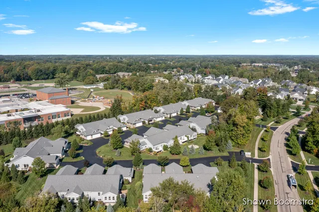 $409,900 | 8105 Amber Crest Drive Southwest, Byron Center, MI 49315