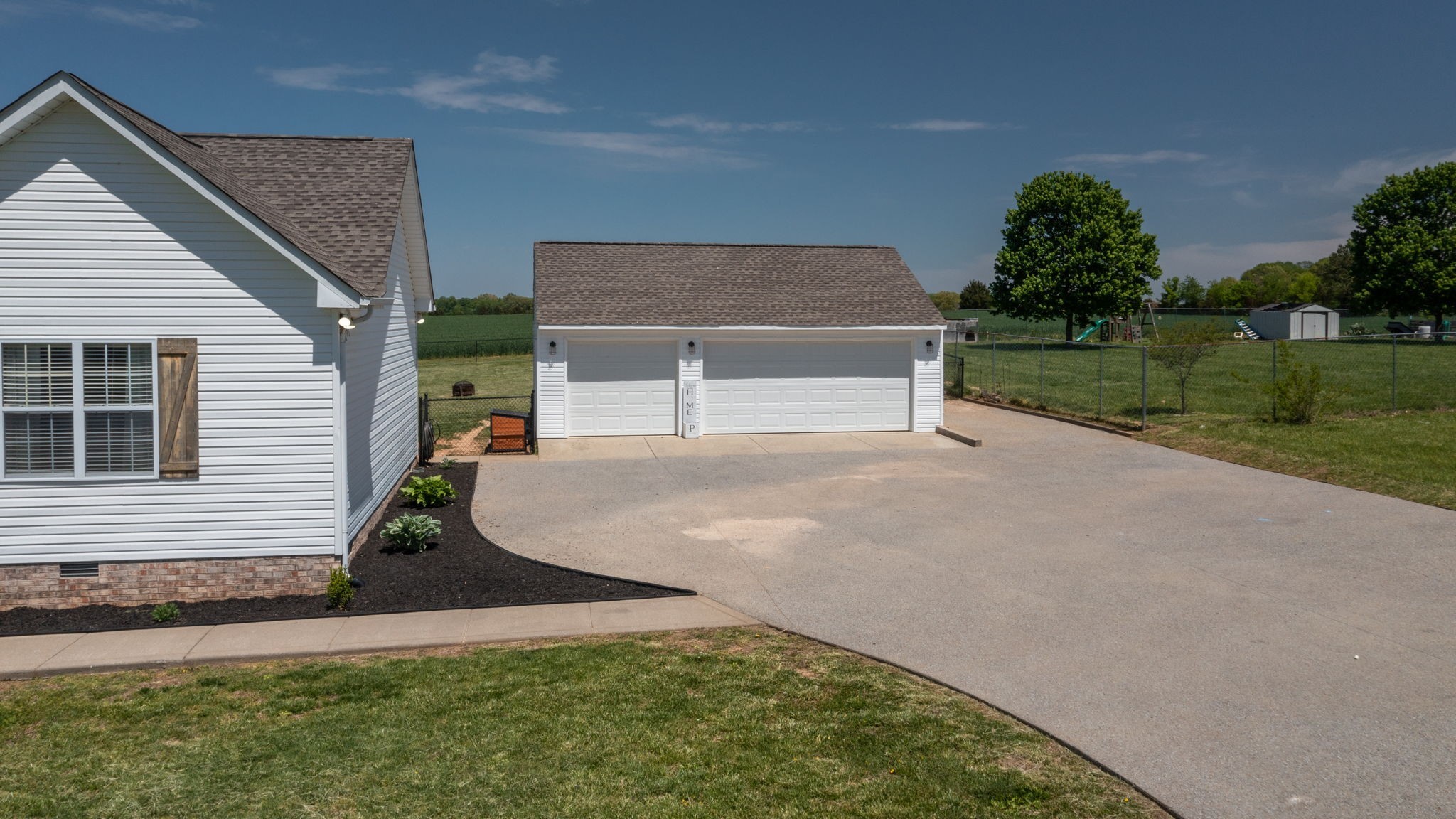 4321 Matthews Road Cedar Hill, TN 37032 - Photo 2 of 29 a view of backyard with green space