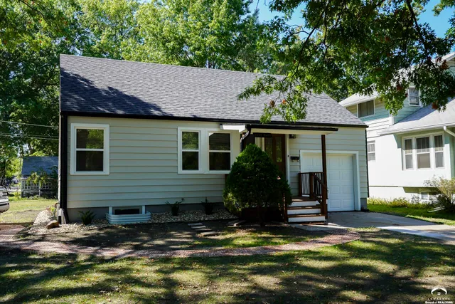 $385,000 | 2045 Massachusetts Street, Lawrence, KS 66046