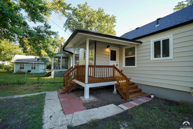 $385,000 | 2045 Massachusetts Street, Lawrence, KS 66046