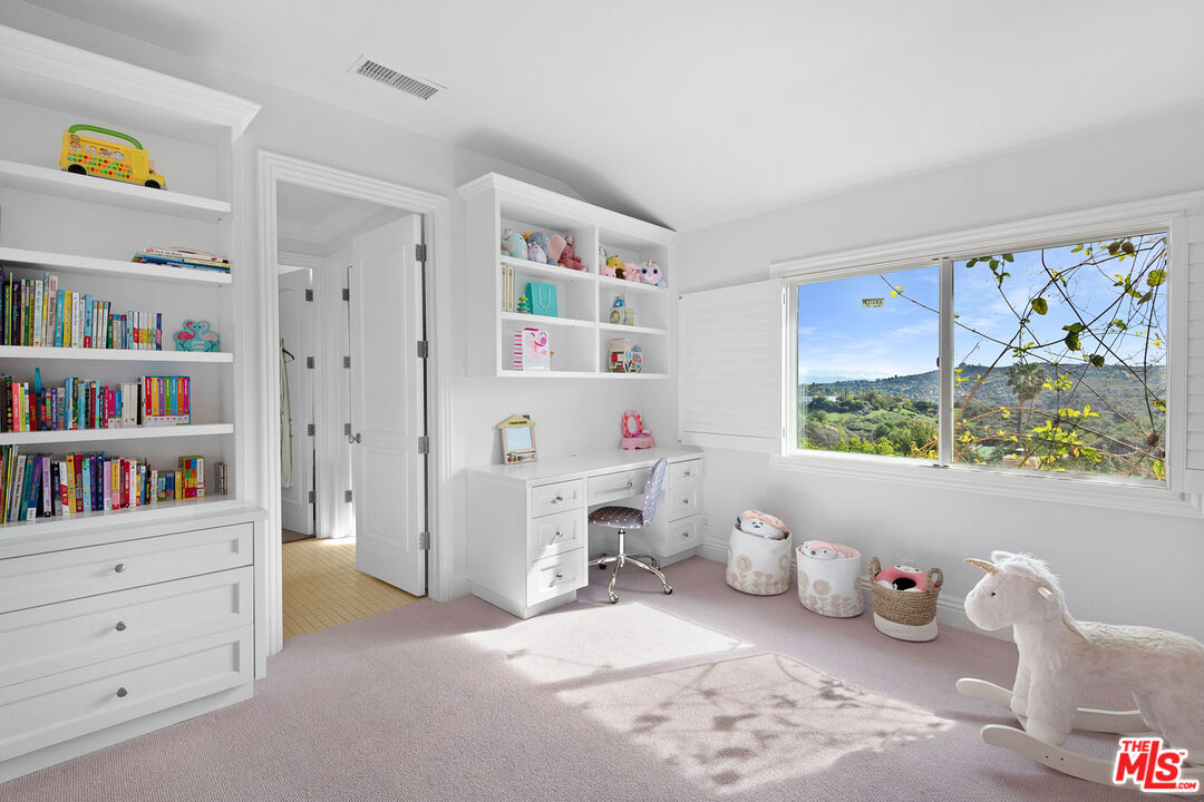 23575 Parksouth Street Calabasas, CA 91302 - Photo 56 of 75