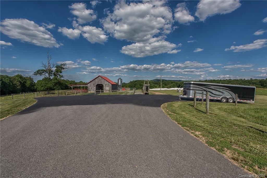 1521 Cedar Forest Road Ronda, NC 28670 - Photo 11 of 42 Gallery Image 11