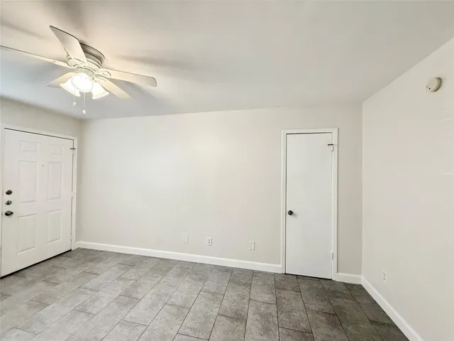 $975 | 1141 North Durham Drive, Unit 10, Houston, TX 77008