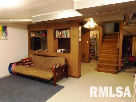 2909 Cleveland Street Clinton, IA 52732 - Photo 11 of 13 Gallery Image 11