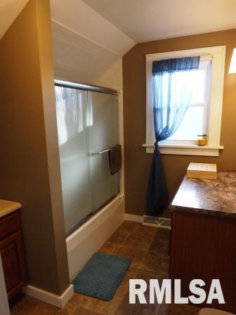 2909 Cleveland Street Clinton, IA 52732 - Photo 10 of 13 Gallery Image 10