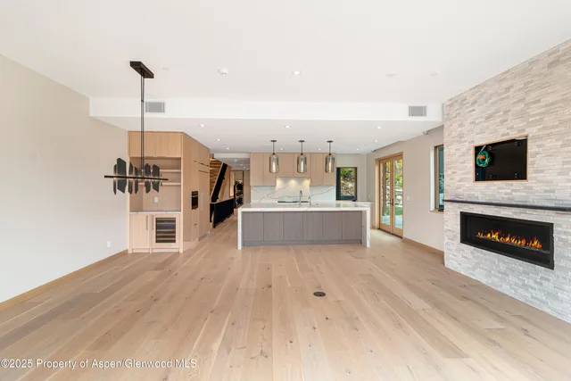 $3,550,000 | 155 Lakeview Drive, Basalt, CO 81621