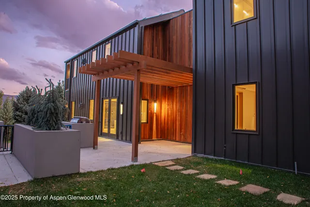 $3,550,000 | 155 Lakeview Drive, Basalt, CO 81621