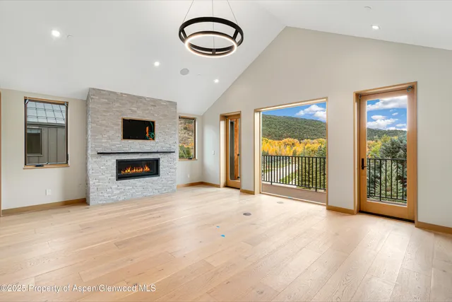 $3,550,000 | 155 Lakeview Drive, Basalt, CO 81621