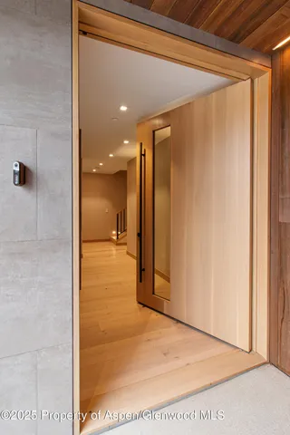 $3,550,000 | 155 Lakeview Drive, Basalt, CO 81621