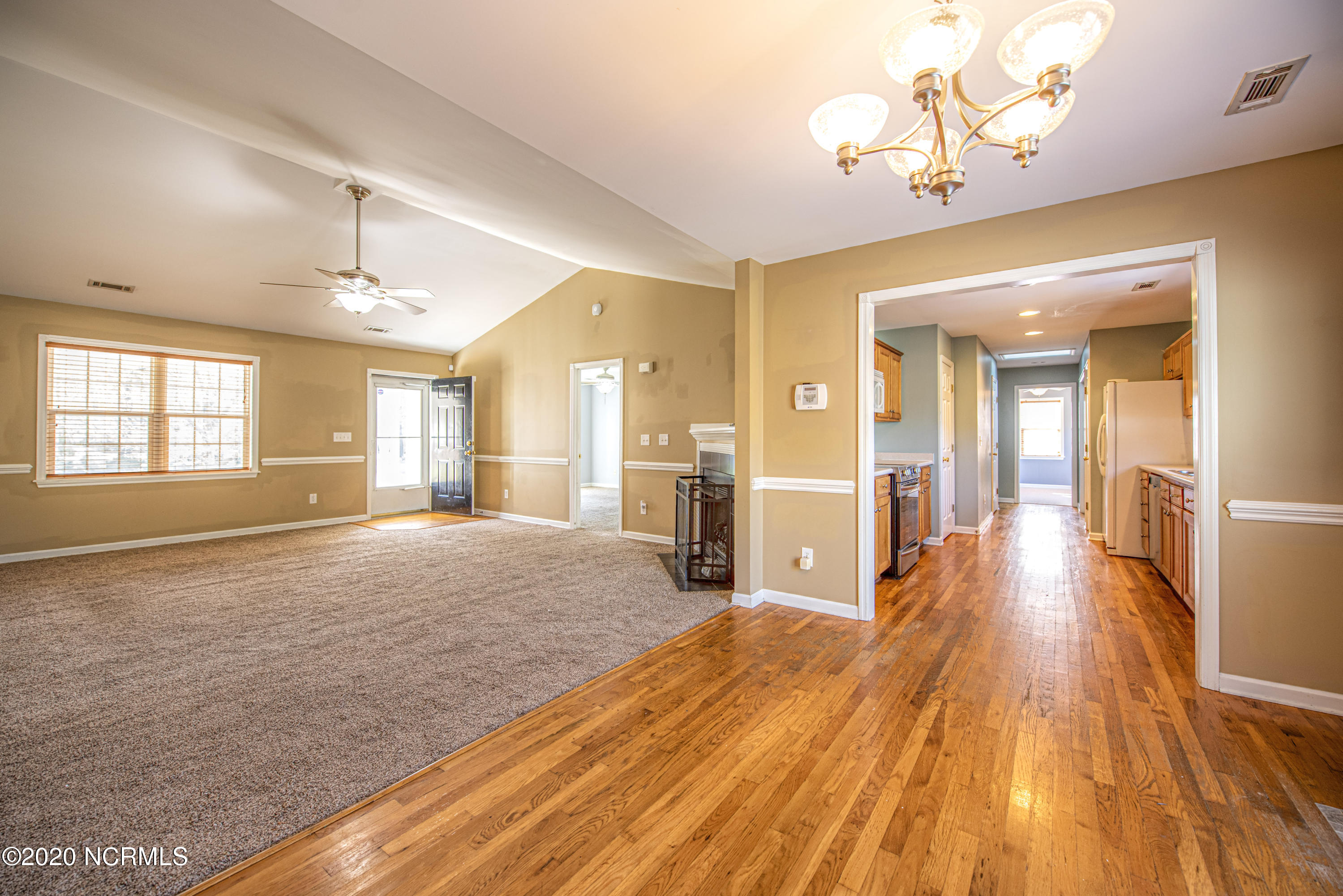 175 Goose Creek Road New Bern, NC 28562 - Photo 9 of 25 Dining