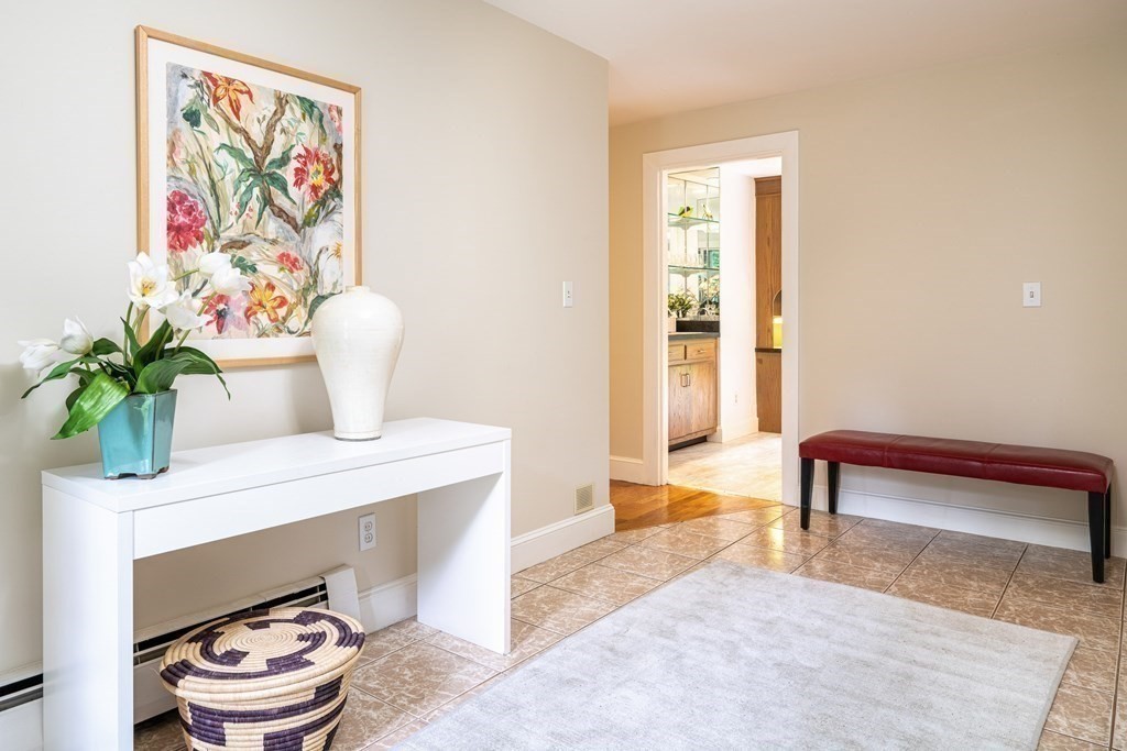 6 Wingate Road Lexington, MA 02421 - Photo 4 of 33