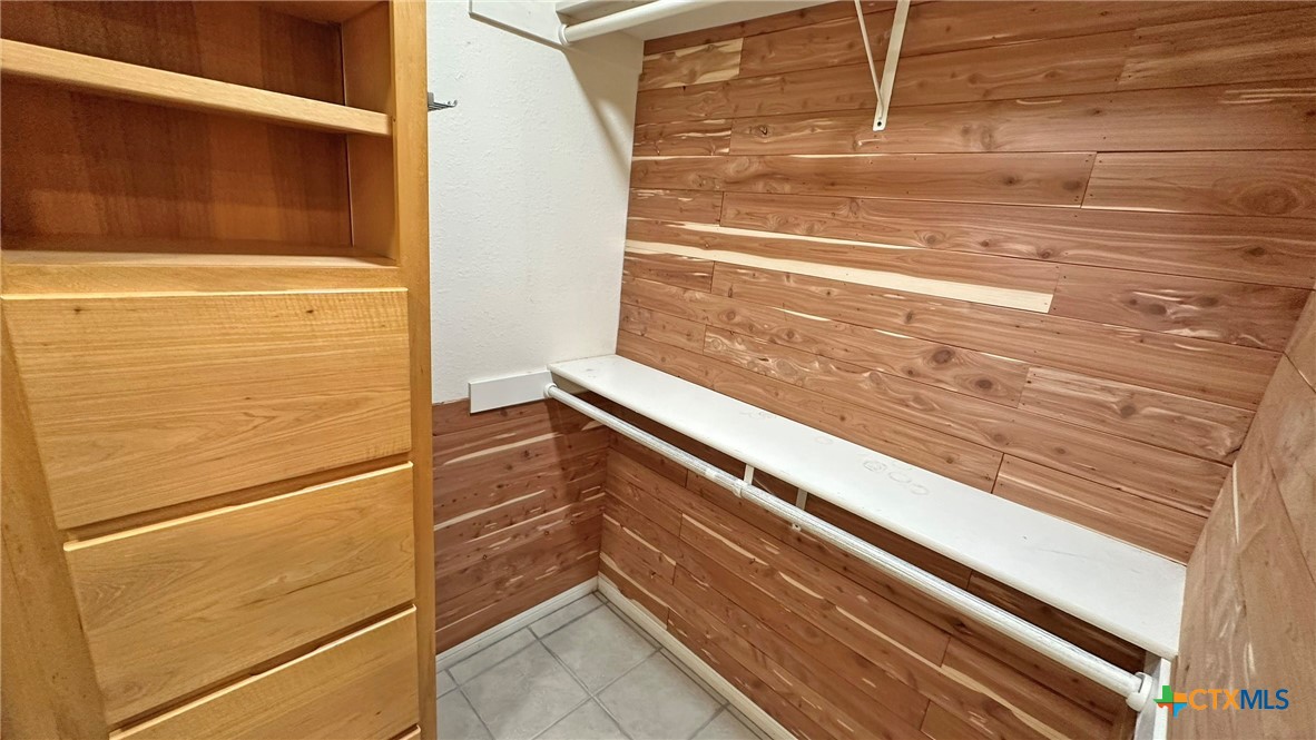 729 Armadillo Lane Kempner, TX 76539 - Photo 24 of 45 a view of a closet