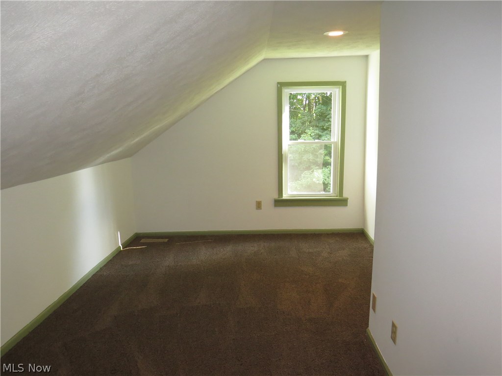 1748 Dock Road Madison, OH 44057 - Photo 11 of 33