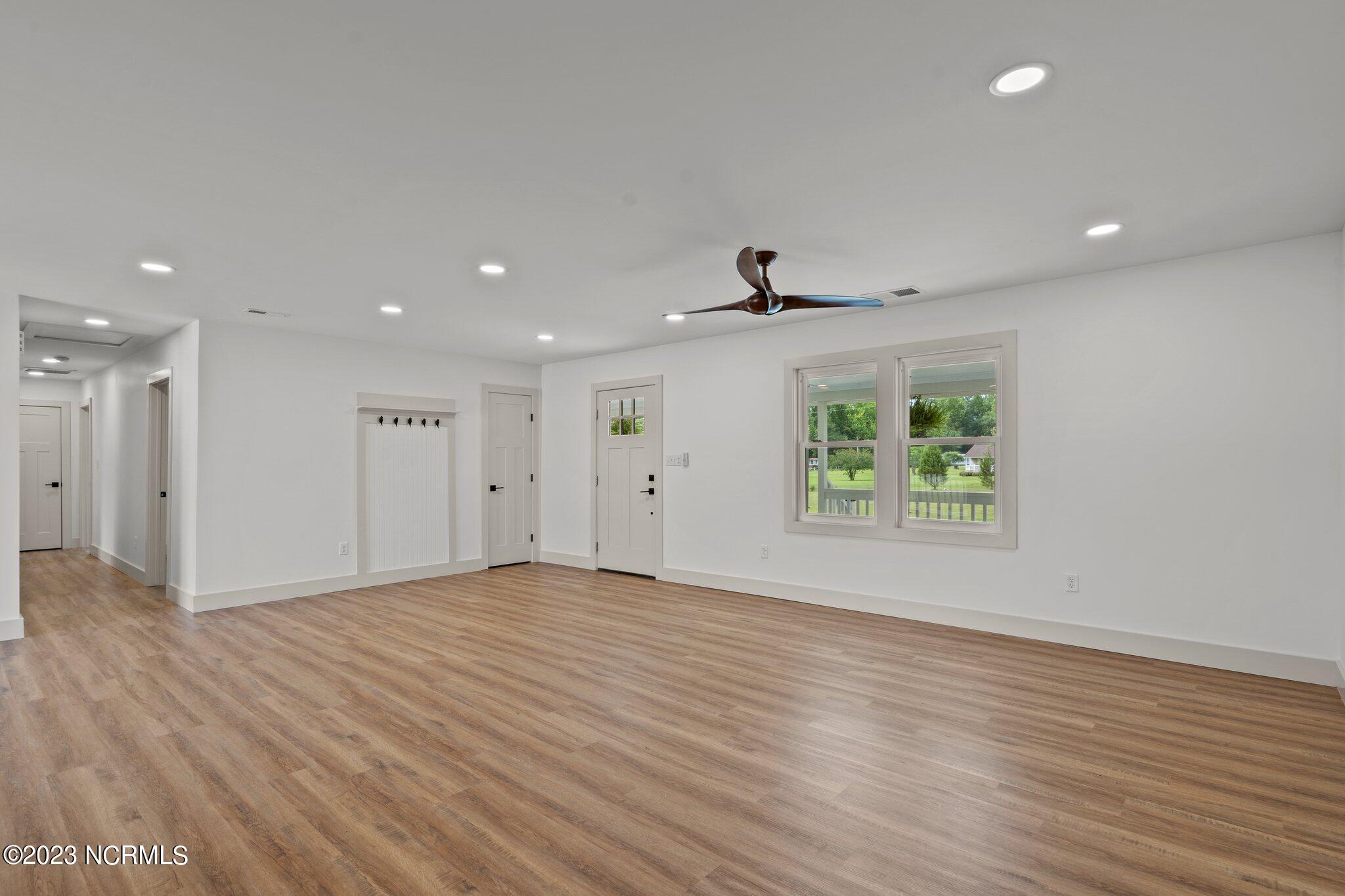 14505 Ashton Road Rocky Point, NC 28457 - Photo 7 of 57 32-web-or-mls-DSC00562