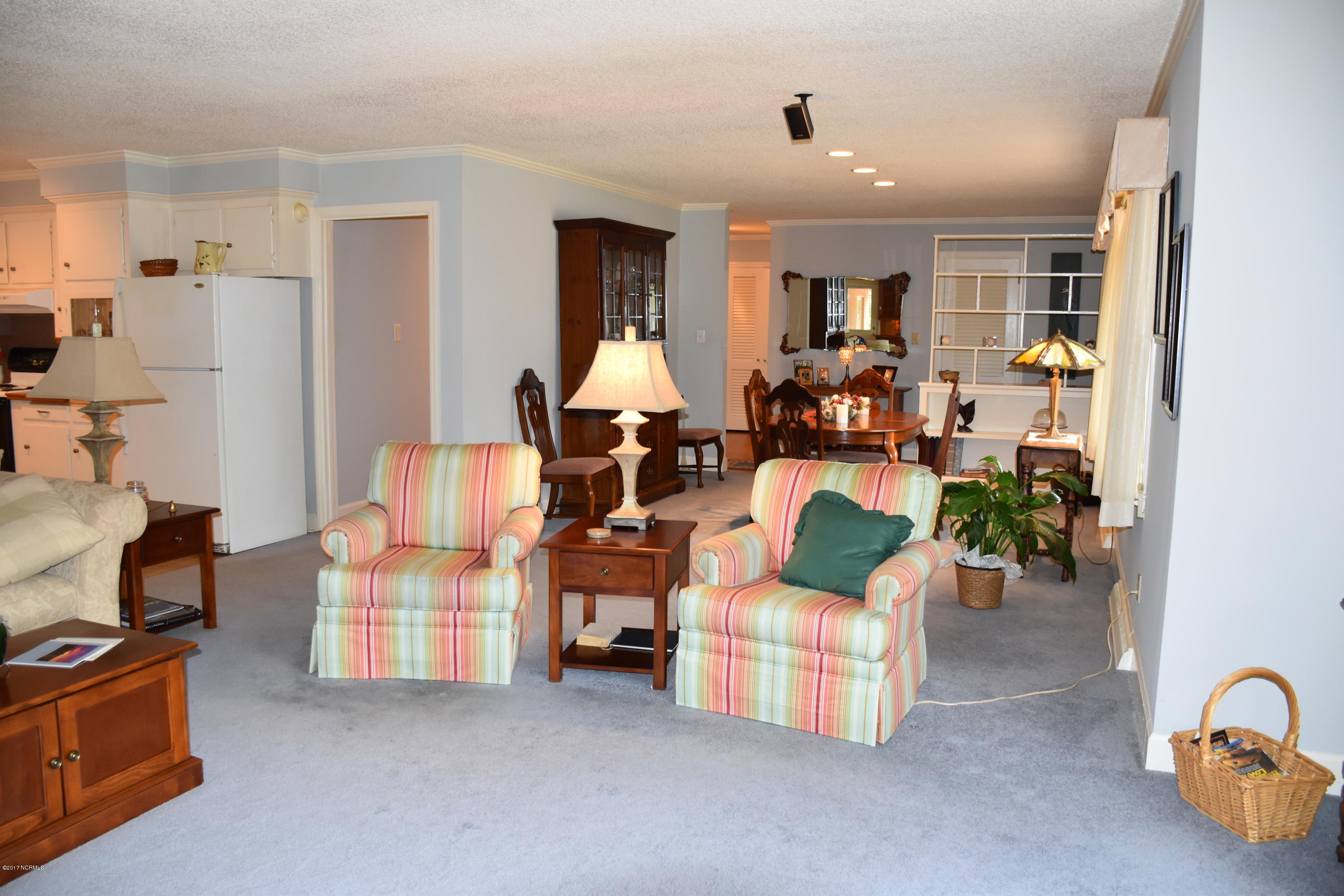 109 Ridgewood Circle Washington, NC 27889 - Photo 24 of 49 Great for Entertaining