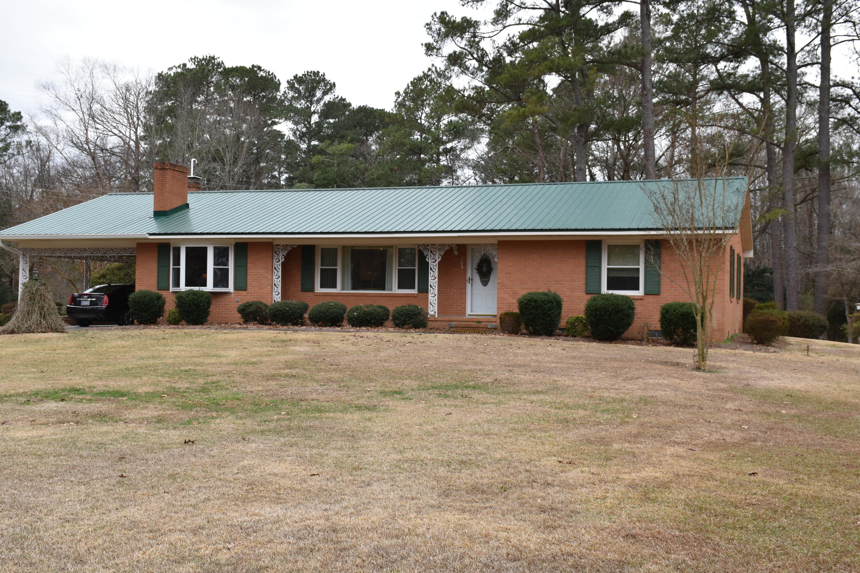 109 Ridgewood Circle Washington, NC 27889 - Photo 4 of 49 Front of Home