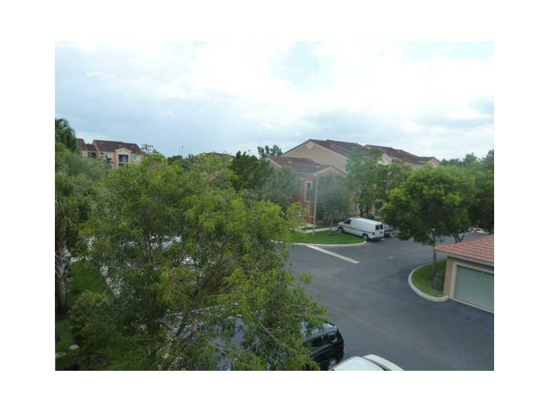 8060 North Nob Hill Road, Unit 305 Tamarac, FL 33321 - Photo 11 of 15 View