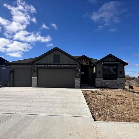 $600,000 | 2316 Larkspur Lane, Kearney, MO 64060