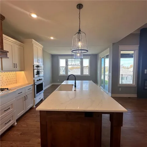 $600,000 | 2316 Larkspur Lane, Kearney, MO 64060