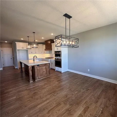 $600,000 | 2316 Larkspur Lane, Kearney, MO 64060