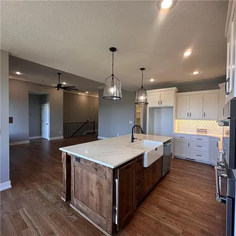 $600,000 | 2316 Larkspur Lane, Kearney, MO 64060